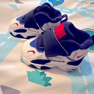 Infant shoes